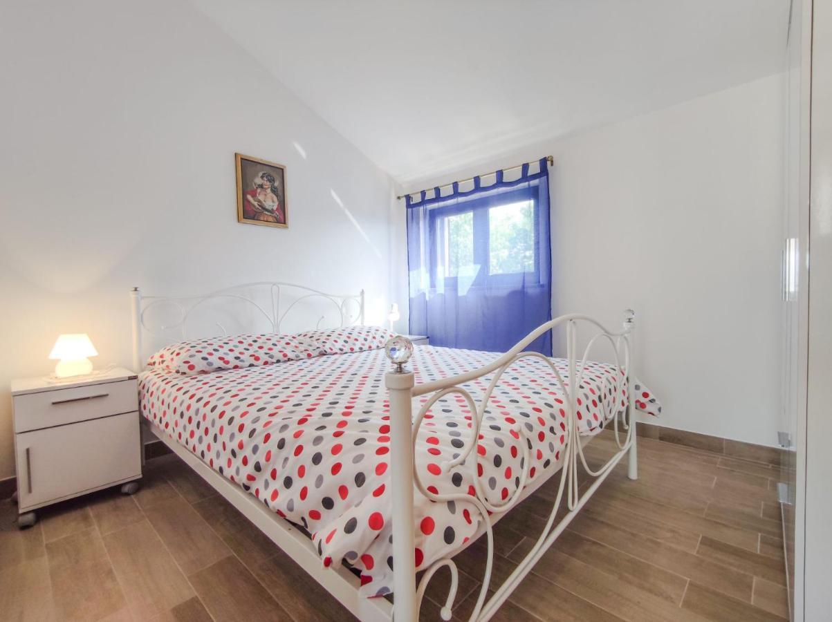 Apartments Morena Rakalj 外观 照片