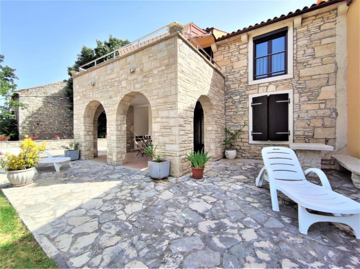 Apartments Morena Rakalj 外观 照片